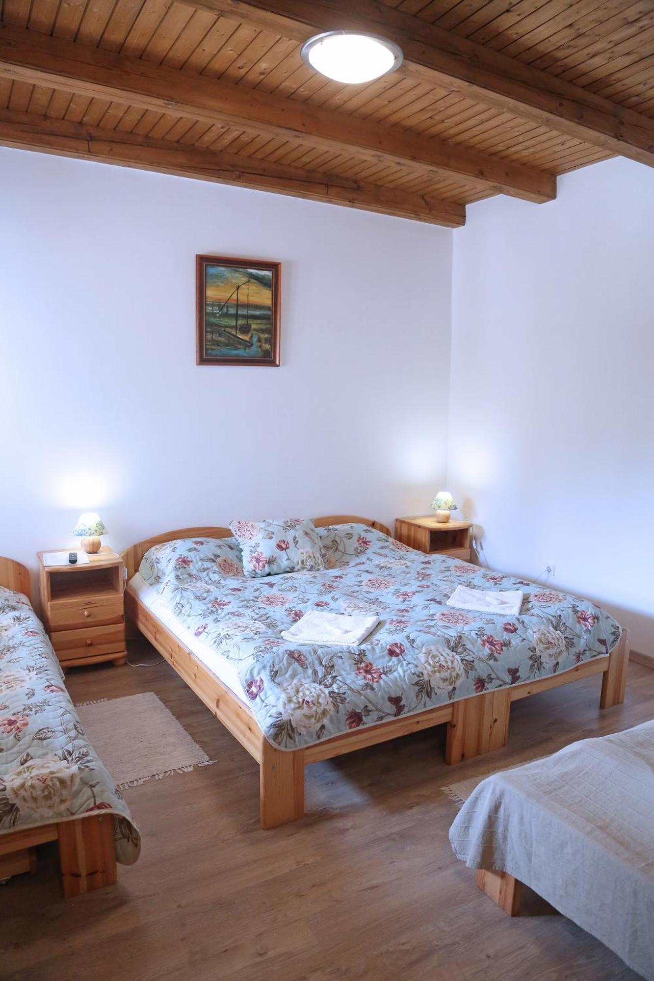 Fuezesi Papa Vendeghaza Hotel Harta Екстериор снимка
