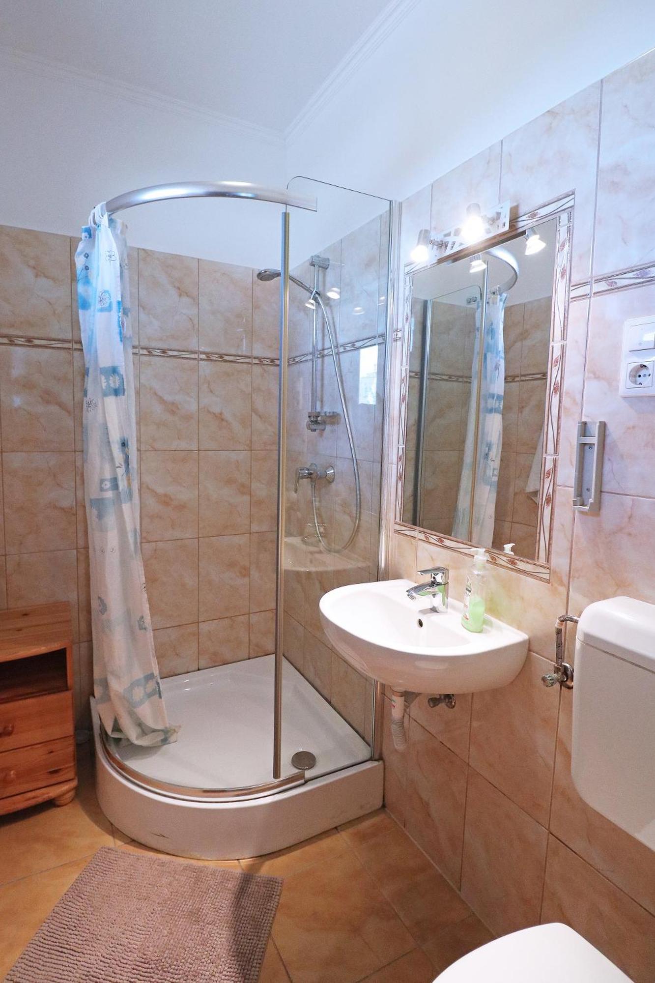 Fuezesi Papa Vendeghaza Hotel Harta Екстериор снимка