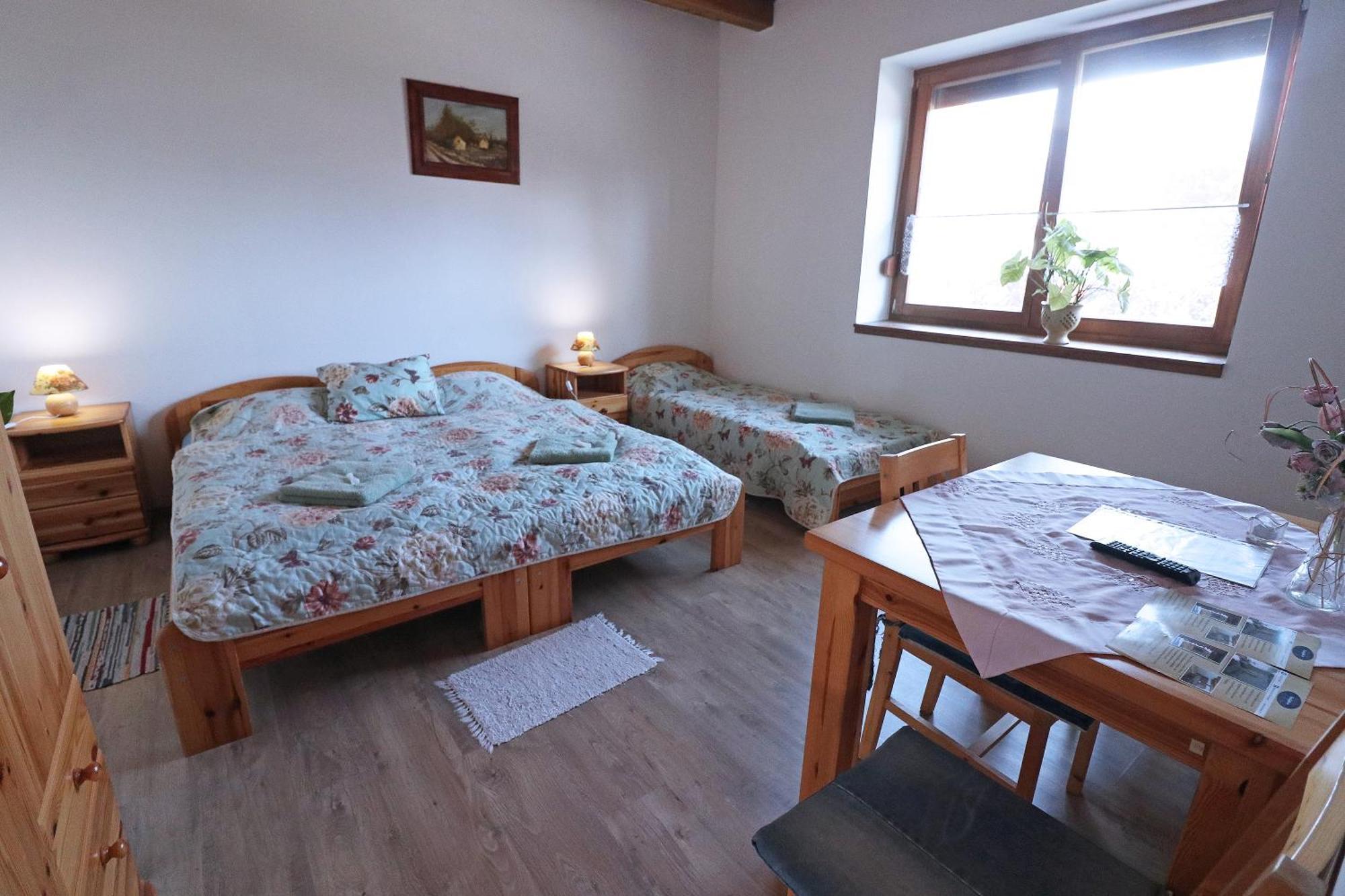 Fuezesi Papa Vendeghaza Hotel Harta Екстериор снимка