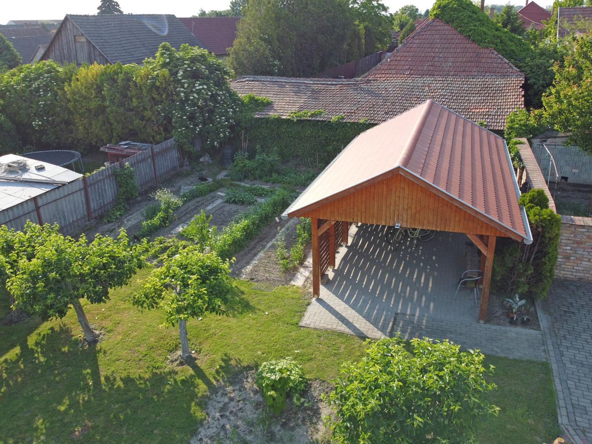 Fuezesi Papa Vendeghaza Hotel Harta Екстериор снимка