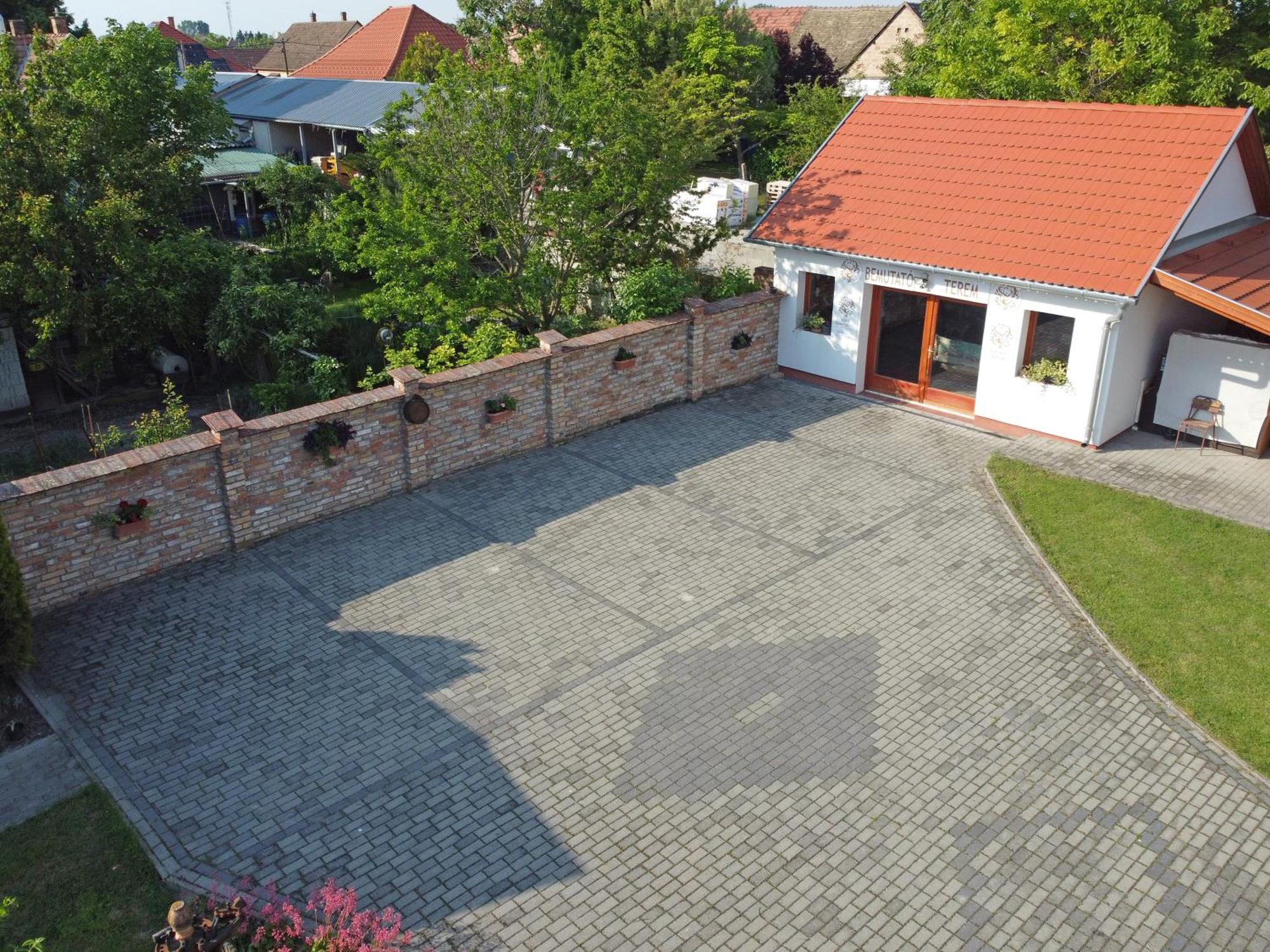 Fuezesi Papa Vendeghaza Hotel Harta Екстериор снимка